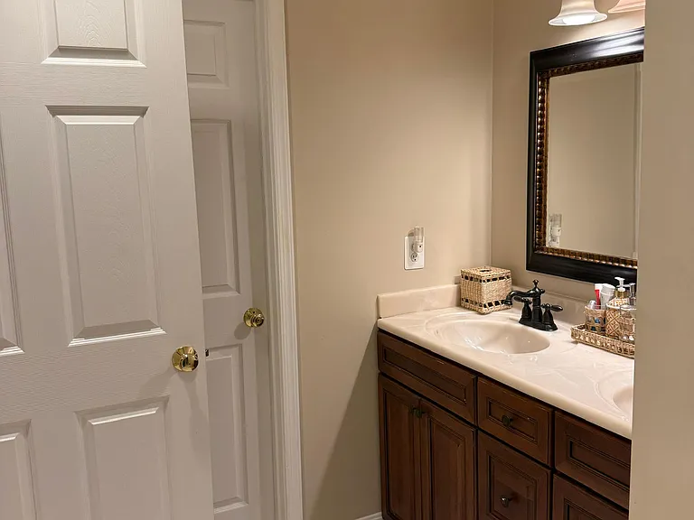 10225 Tamarack Dr — Photo 93