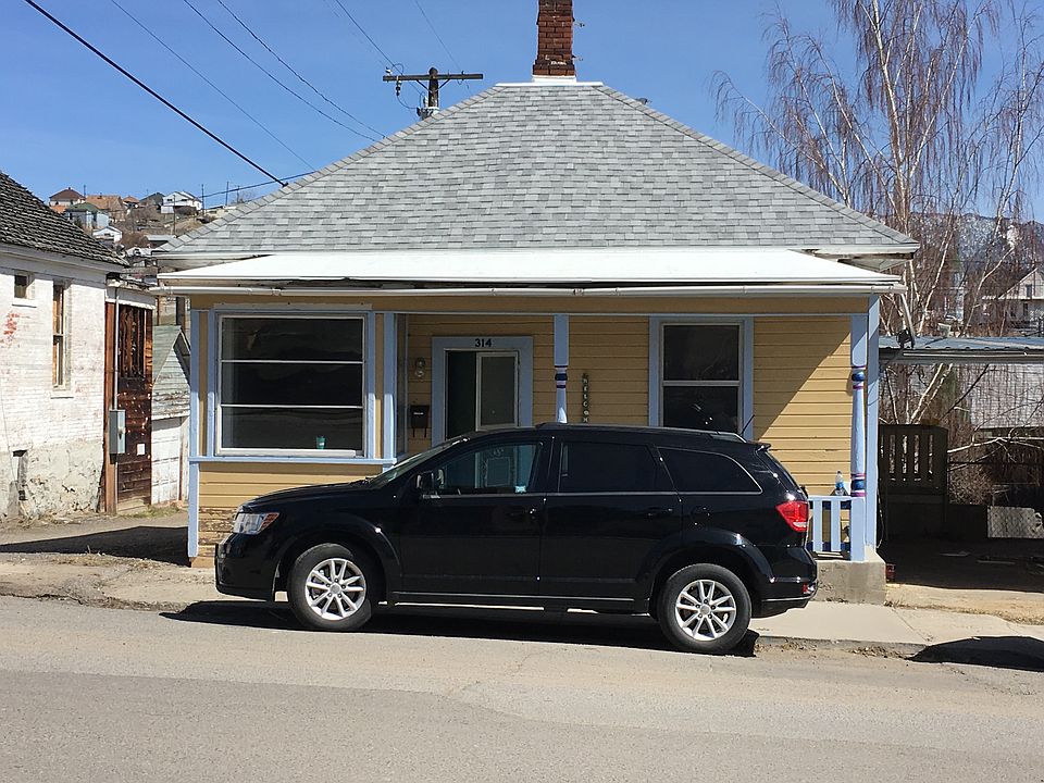 Newly painted exterior 