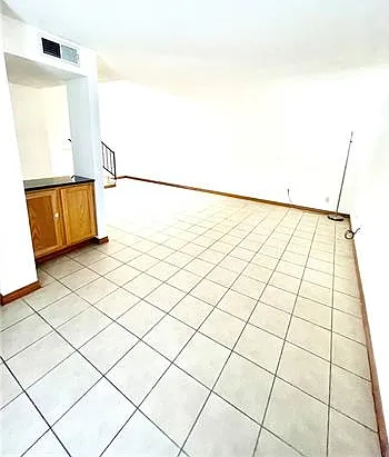 724 Vouray Dr #C — Photo 9