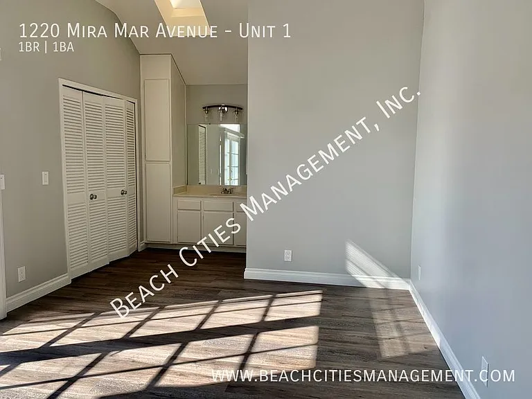 1220 Mira Mar Ave #1 — Photo 22