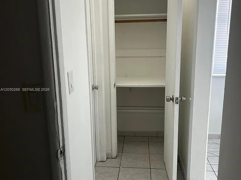 1821 SW 7th St #7 — Photo 19