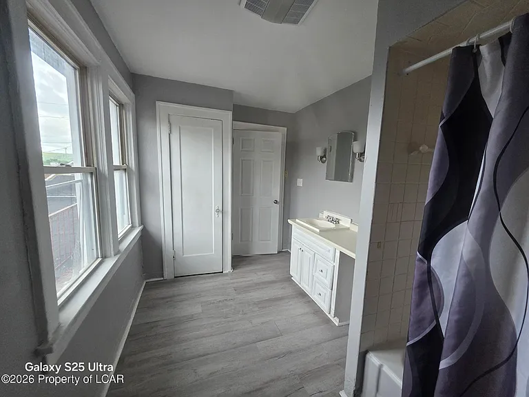 1210 S Main St #C — Photo 16