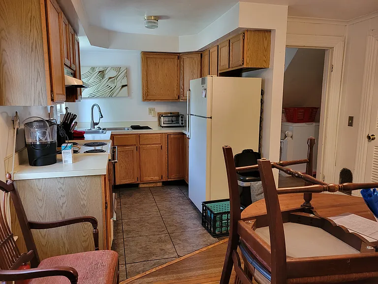 288 E 1st St #TOP FURNISHED — Photo 23