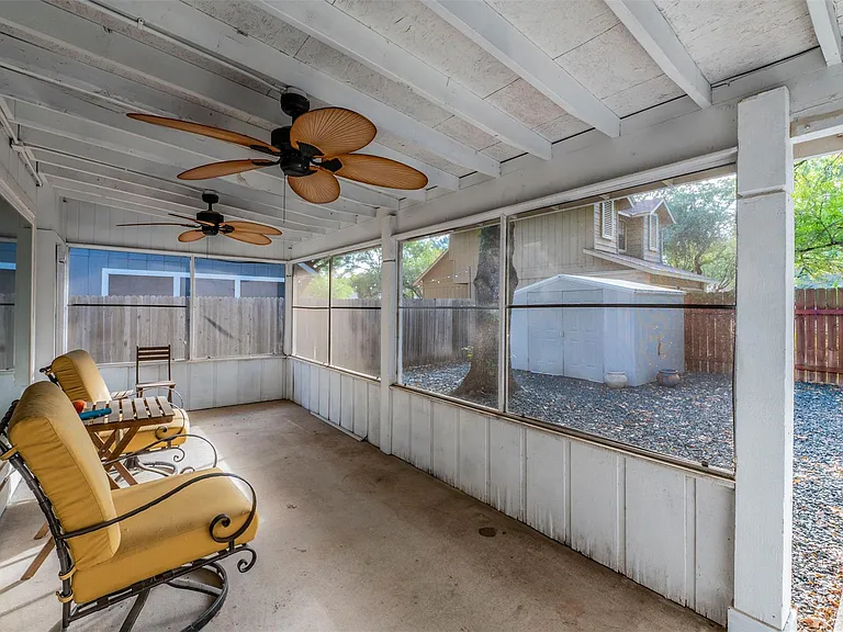 2126 River Hollow Dr — Photo 21