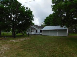 505 4th St, Louise, TX 77455