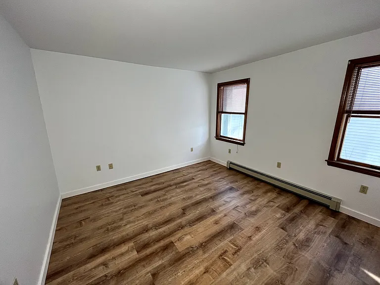 36 Bradbury St #102 — Photo 14