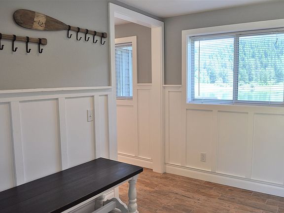 3rd image of 171 Riverview Dr