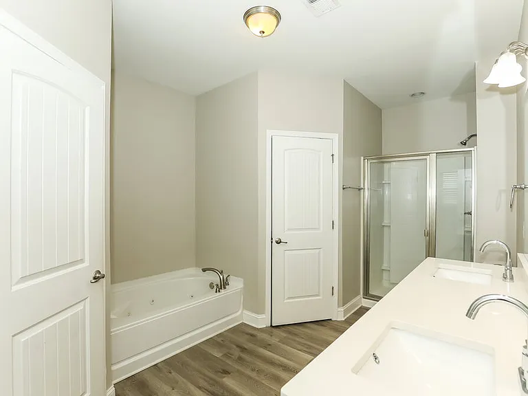 231 Galway Ln — Photo 10
