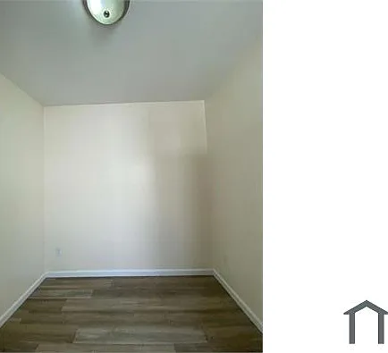 70 Ash St #3R — Photo 9