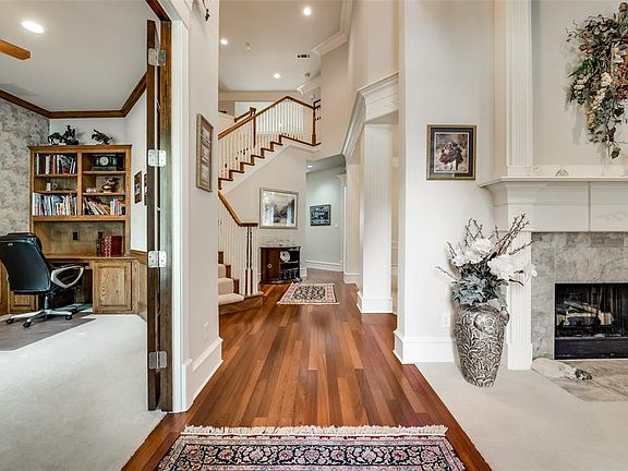 4th image of 1319 Montgomery Ln