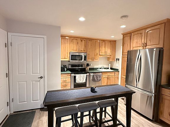 3rd image of 2025 Canyons Resort Dr APT I2