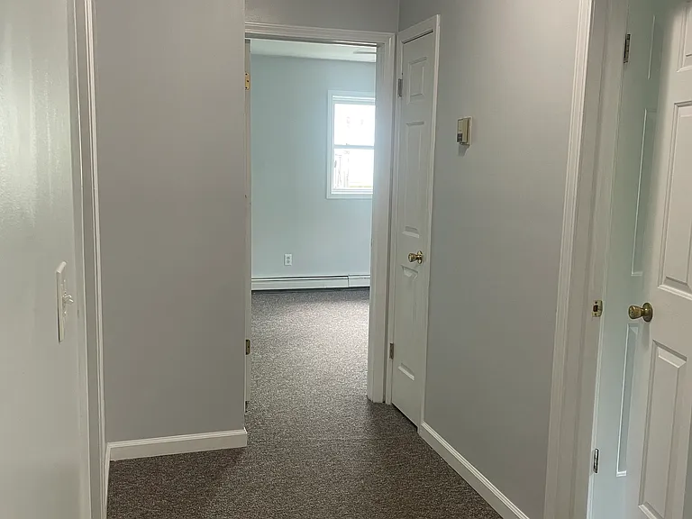 254 Saratoga Ave — Photo 23