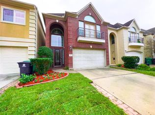 5351 McCulloch Cir, Houston, TX 77056