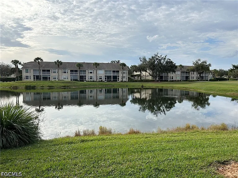 20726 Country Barn Dr — Photo 24