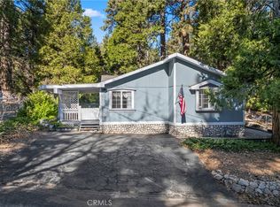 2113 Spring Oak Dr, Running Springs, CA 92382