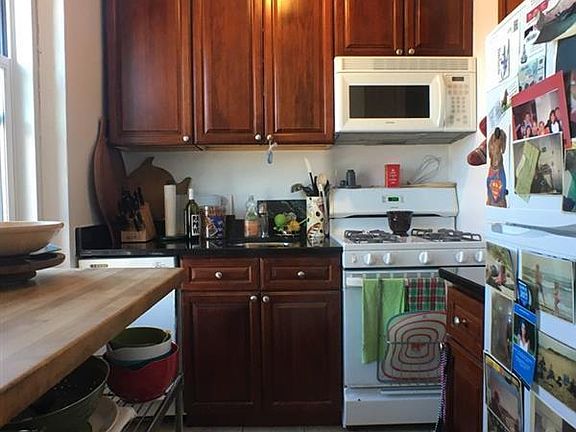 3rd image of 968 Amsterdam Ave #14B