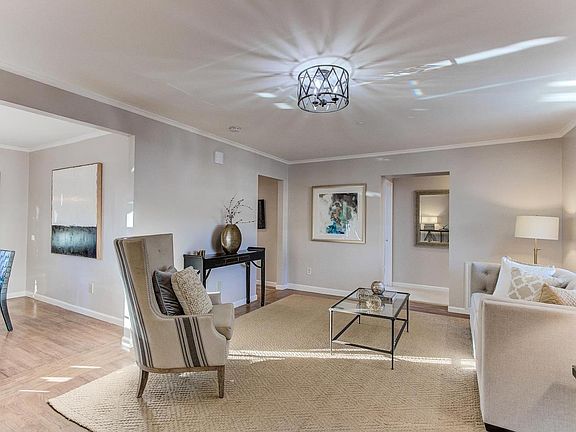 5th image of 1528 Sweetwood Dr