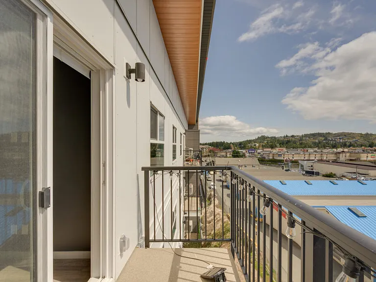 711 Treanor Ave — Photo 34