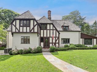 30 Locust Ln, Bronxville, NY 10708