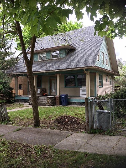 1st image of 1908 W 8th Ave