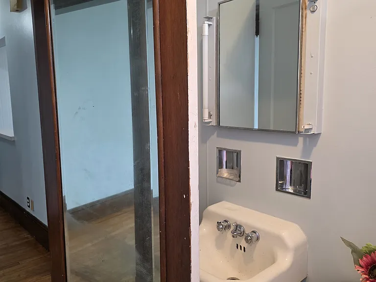 98 Wood St #3 — Photo 37