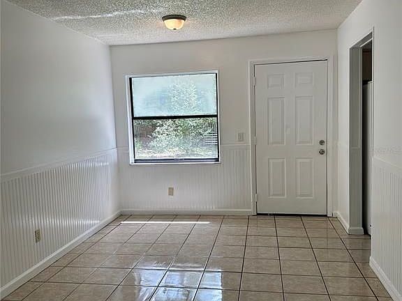2nd image of 1024 NE 22nd Pl
