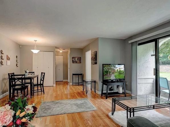 120 Fellsview Ter APT 121