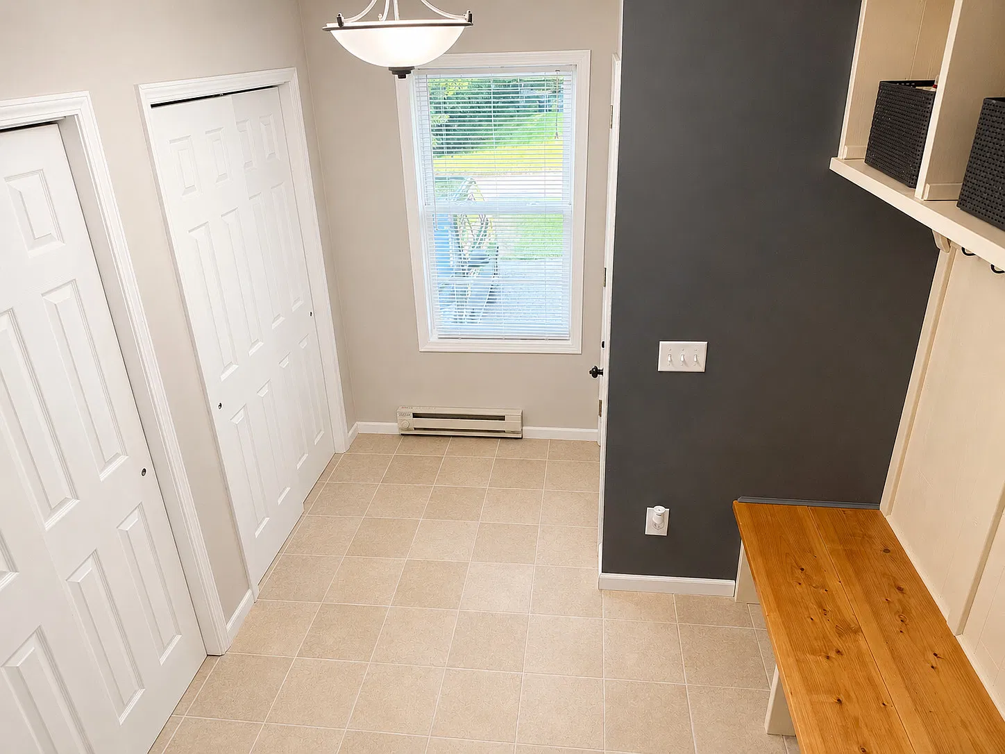 5 bed, 2200 sqft, $2,500 — Photo 4