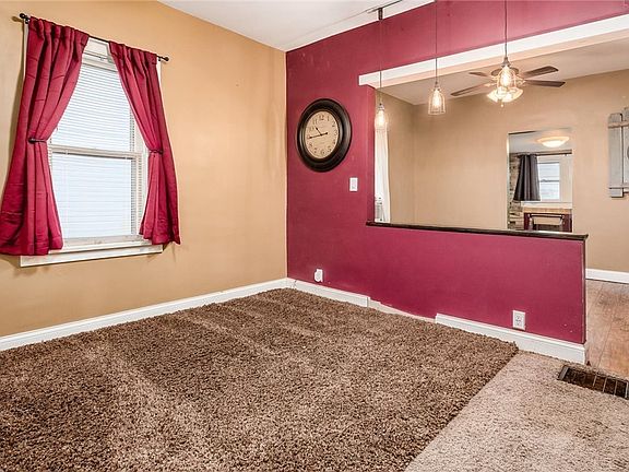 3rd image of 538 Echo Ave