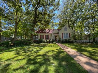219 W 8th St, Russellville, AR 72801