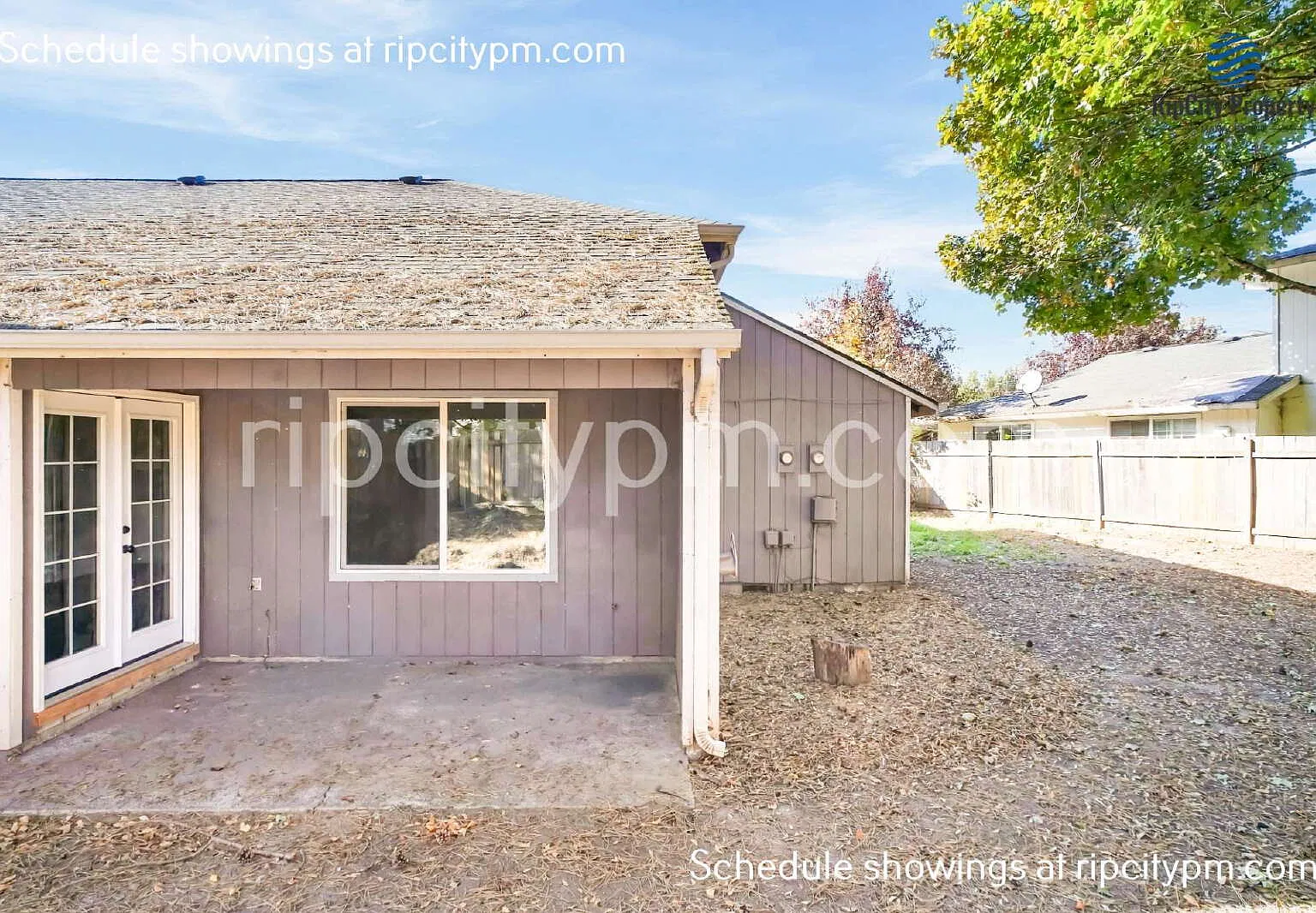 Fully Remodeled 3-Bedroom Duplex with Primary Suite, Huge Fenced Yard & Garage — Photo 4