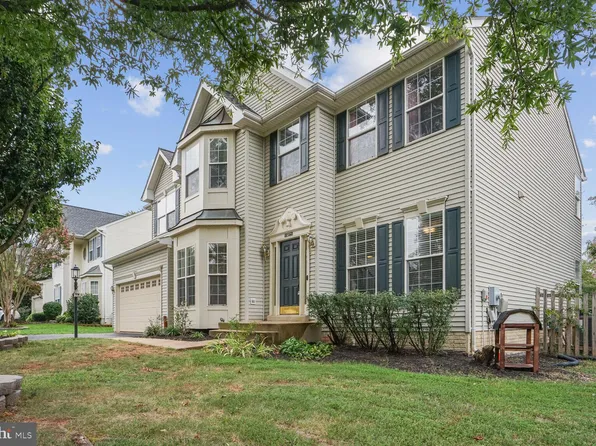 10560 Coral Berry Dr, Manassas, VA 20110