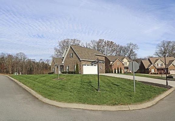 2nd image of 139 Cassidy Ct