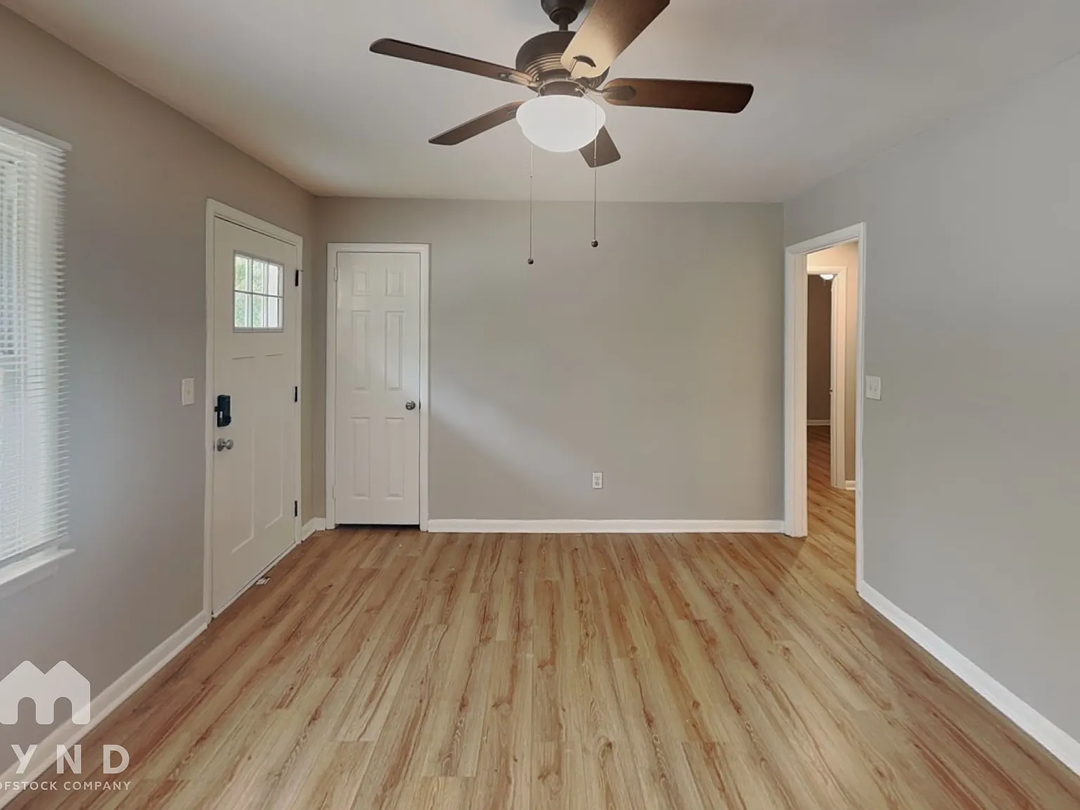 3 bed, 2.0 bath, 950 sqft, $1,795 — Photo 2