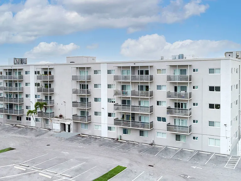 Miami Shores Apartment Homes