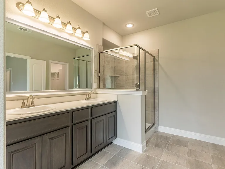 7814 Willow Ct — Photo 8