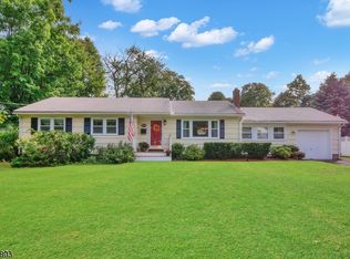 294 Boulevard, Pompton Plains, NJ 07444