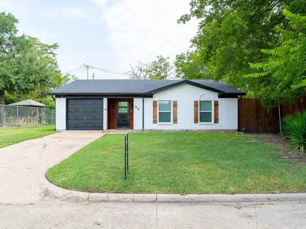 818 Stratford Dr, Grand Prairie, TX 75051