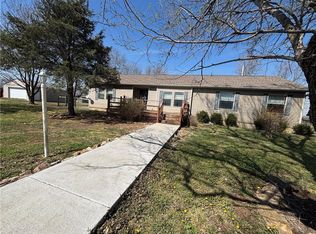 2233 Native Rd, Fort Scott, KS 66701