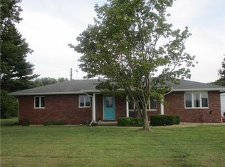 1690 E 1200 North Rd, Shelbyville, IL 62565