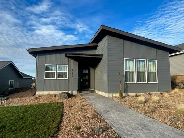 1062 SE Balsamroot Ln, Madras, OR 97741