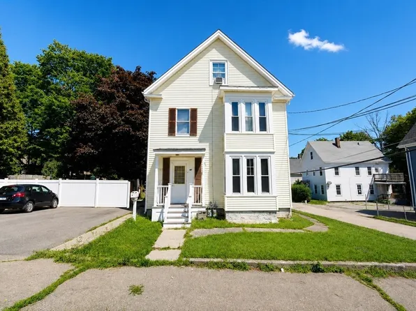 67 W Ashland St, Brockton, MA 02301