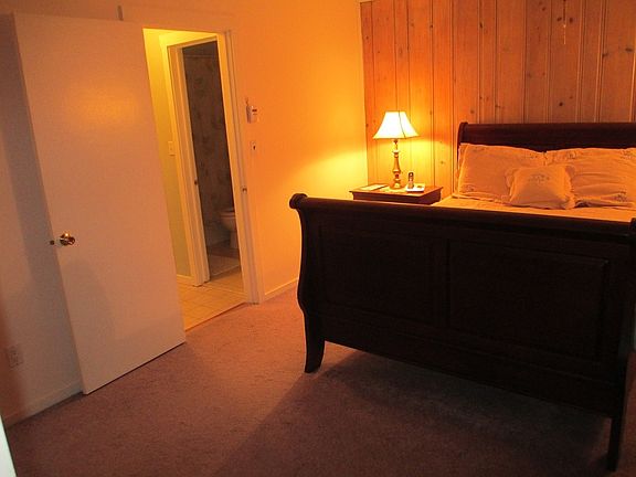 3rd image of 3 Kings Ct