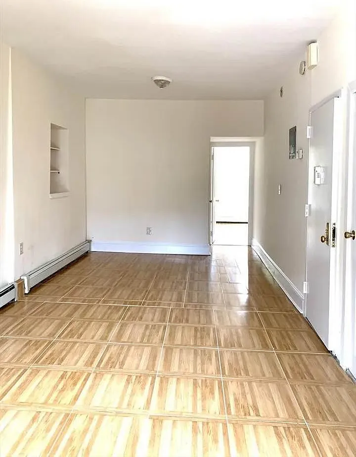 421A Monroe Street — Photo 4