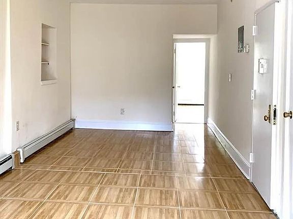 4th image of 421A Monroe St #2