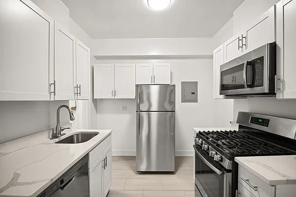 Rented by Cooper & Cooper Real Estate | media 14