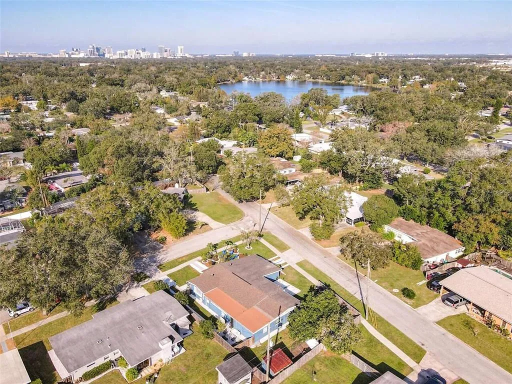 1 bed, 1.0 bath, 600 sqft, $2,100 — Photo 2