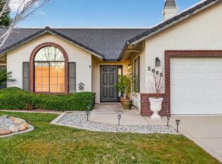 2868 Blue Bell Dr, Redding, CA 96001