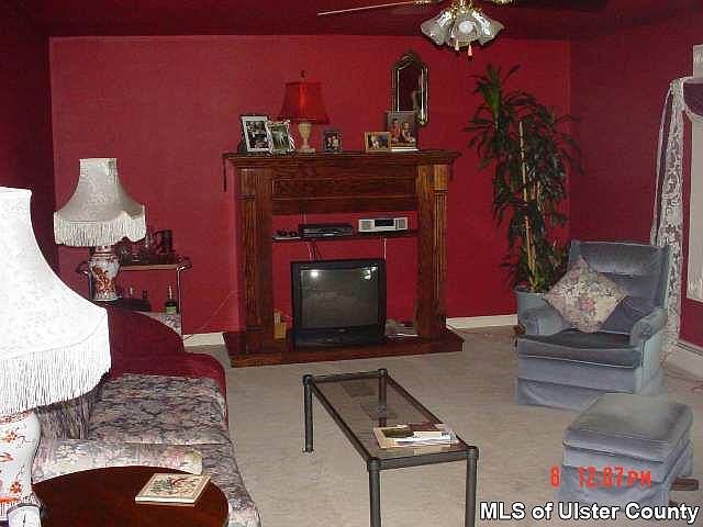 2nd image of 1990 Rt 32