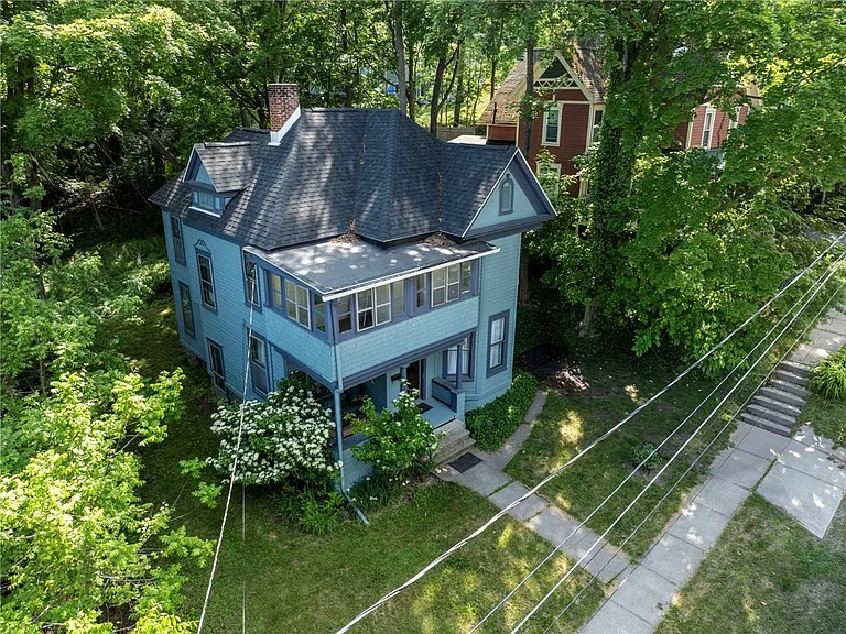 35 Cherry St — Photo 23